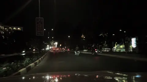 Nhà thì gần- mà chạy lòng vòng thì xa quá.