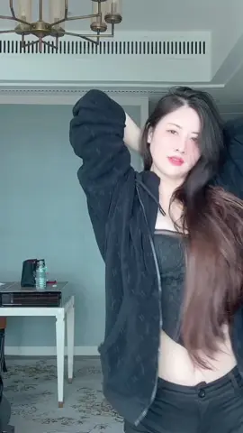 Hình như lệch nhạc rồi 🤦‍♂️🤦‍♂️ #vairal #luxurylife #shorts #tiktokgiaitri #nguyetanhdailly 