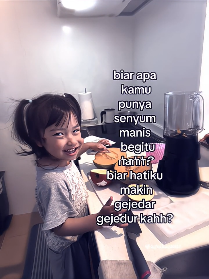 #yatzpreset : biar apa? biar kamu salting sampe kayang😩🤭 trend kah? @whyleeeea..24  #tmccreator #fyp #preset #alightmotion #yat411 #yatzkeche #arablescreator #dayatpreset #presetalightmotion #fypシ #dayatcollbet #tmcantidrama #viral #zriineedmilk 