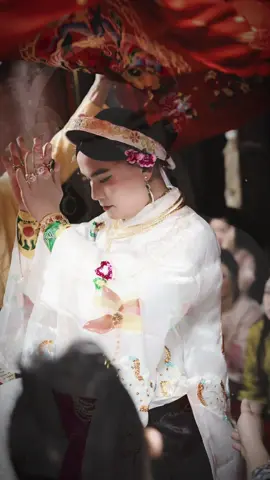 Cung Nghinh khánh tiệc tháng mới Cô Bơ ❤️