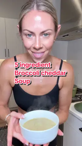 Comment CHEDDAR for the recipe 🔗  #broccolicheddarsoup #traderjoesrecipes #easyweeknightmeals  #mealprepmadeeasy #5ingredientmeals  