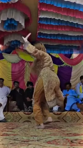 Part 1:Nisha Khan New Dance Performance💃🥀#pakistan #wedding #dance #blackediting #1million #views #fyp 