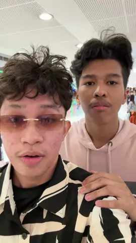VR NO REACTION WITH @Maru Zeus #noreaction #vr #collab #fyp 