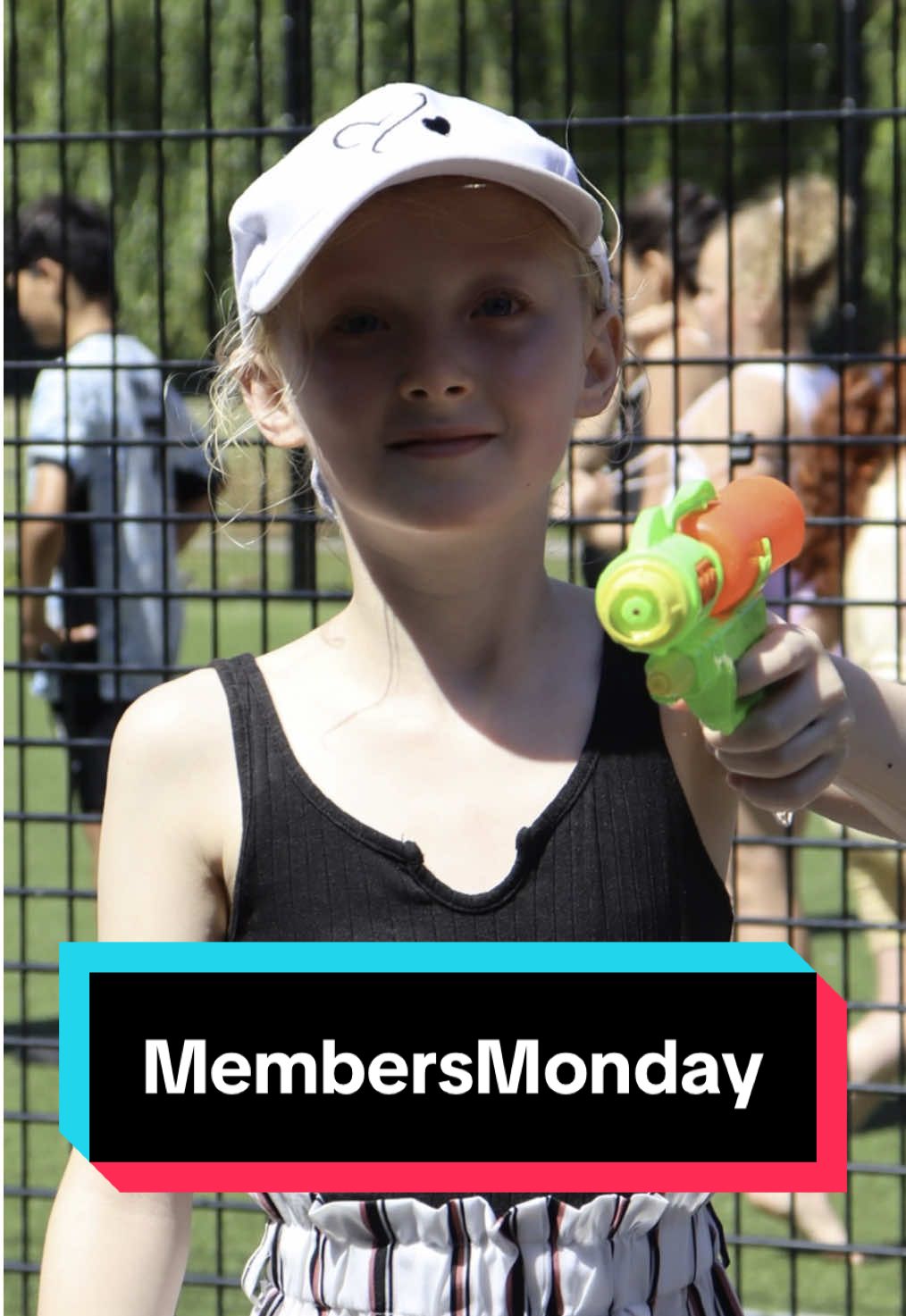 Crystal joined HideOut earlier this year and has been coming regularly ever since — trying new things, coming to our Holiday Club, and making new friends along the way! 💛 She’s even learned how to do pull-ups (💪) with support from our amazing youth worker, Ashleigh! 🎥 Watch Crystal’s journey below and see what makes HideOut so special. 👀 Be inspired ✅ Become a member today via our website #HideOutYouthZone #MembersMonday #YouthZoneLife #JoinTheJourney 