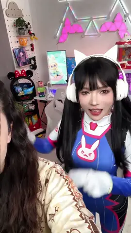 Everyone who sees this video will feel happier! @ your friend! Gtplayer gamer girl always be with you. #rockyourbody #GamerGirl #gamingroom #game #dva #cosplay 