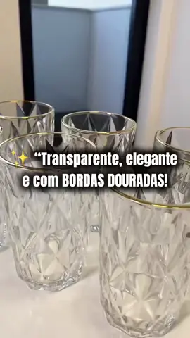 Olha ESSA BELEZA! 😍 O jogo com 6 copos Diamond chegou pra deixar sua mesa ainda mais sofisticada. ✨ Transparente com borda dourada 🍸 Capacidade de 340ml 🧊 Perfeitos para água, suco, drinks ou sobremesas! 💎 Design facetado tipo cristal – puro charme! Não é só um copo. É um item de decoração! Faz sucesso com visitas, em jantares e até nas fotos! 📸 📍Corre porque quando aparece, esgota rápido! 💬 Comenta COPOS LINDOS que eu te mando o link direto! #CoposDiamond #CopoChique #BordaDourada #MesaPosta #CasaComEstilo #AchadinhosDeCasa #CopoLindo #ShopeeBrasil #DonaDeCasa #CoposDeVidro #MesaElegante #f #foryou #fyp #foryoupage 