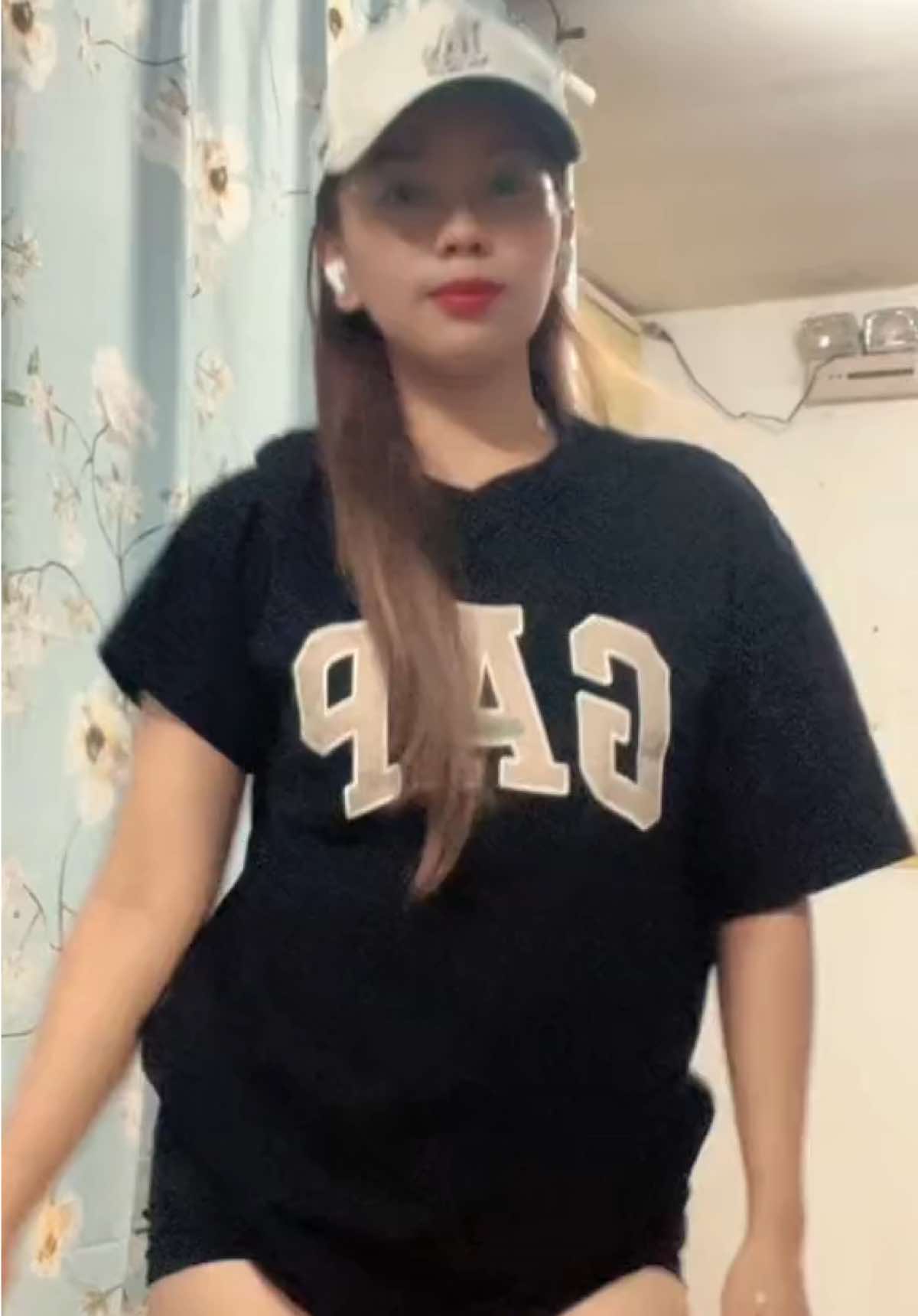 Pakaldag 🙈 #foryoupage #fyp #dancetrend #tiktoktaiwan #fypシ゚viral 