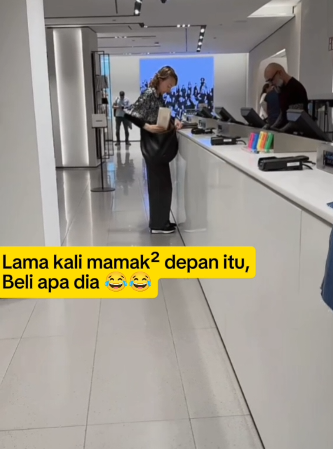 Sabar bun 🤣🤣 @Bunda Corla Ratu live Dunia  #bundacorla #bundacorlaratujreng #bundacorlaviral  #fypシ゚viral 