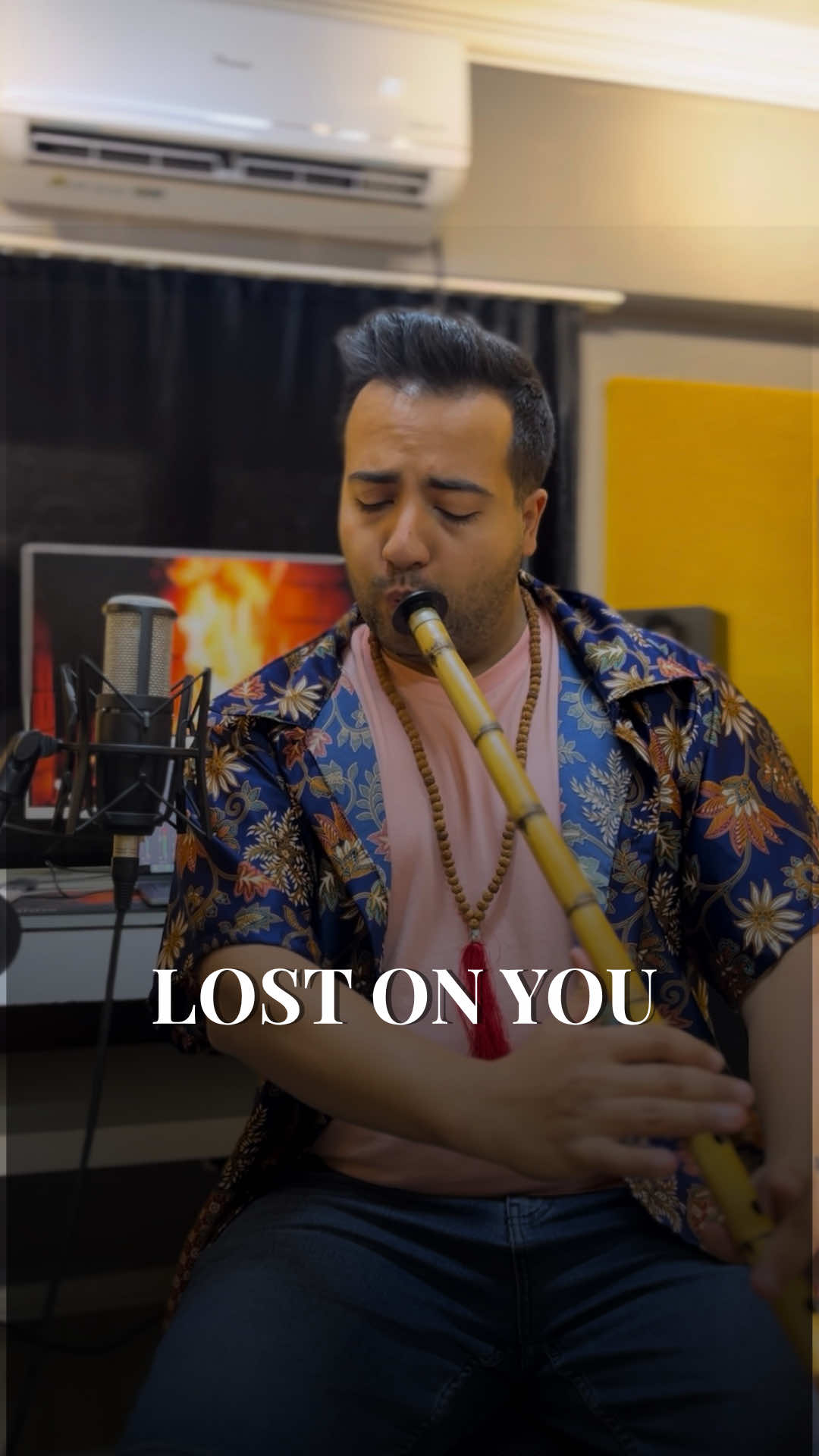 Daha fazlasını profilde dinle🎧 Takip et! ~Lost on you ~ uzun zamandır çok severek dinlediğim bir parçaydı.. acaba Ney ile olur mu derken ortaya böyle bir şey çıktı☺️  sence nasıl olmuş, düşünceni yorumlara yazabilirsin☺️ @I love LP Official  #lp #lostonyou #neyzen #neysesi #neyzenler #musicislove 