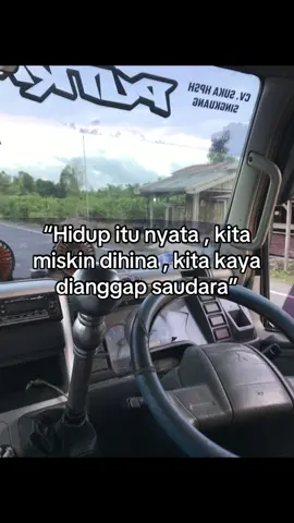 Betul gak ye bg @milhamritonga2 #supirmuda #cantermaniaindonesia 