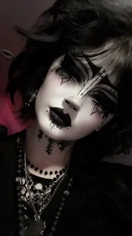 ⁺‧₊˚ ཐི⋆♱⋆ཋྀ ˚₊‧⁺ #goth #gothic #moderntradgoth #gothmakeup #gothgirl #tradgoth 