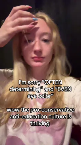 like who wrote this script ??  #americaneagle #sydneysweeney #weird #eugenics #fyp #americaneaglejeans #trumpsamerica 