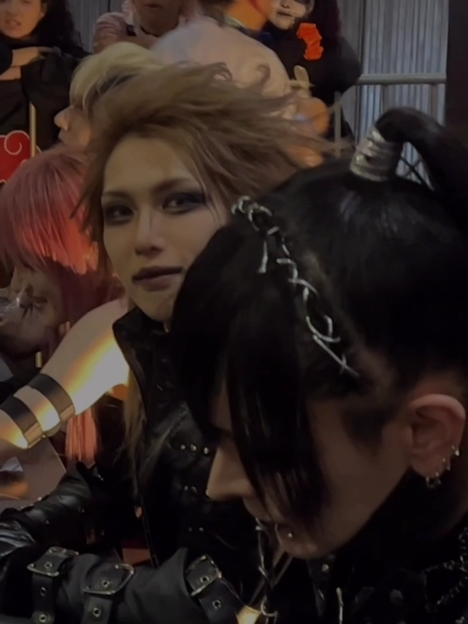 Sorriso mais FOFO VÉI!! vídeo por @thaiingr (Jiluka no 🇧🇷) #foryou #fyp #jrock #jilukaricko  #visualkei #jiluka  @JILUKA_Official 