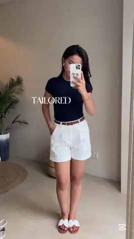Tailored shorts🤍 . . size: s-xl Color options: blue and white Available now!!