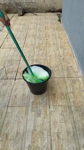 Segunda começou com tudo por aqui 🫧💚 #ESPUMA #fypシ゚viralシ #viralreels #asmrlimpeza #limpezasatisfatoria #asmrcleaning #videosatisfatorio #espumadelimpeza #clean #asmrvideo #satisfatório #satisfying #asmr #limpeza #donadecasa #rotina #faxina