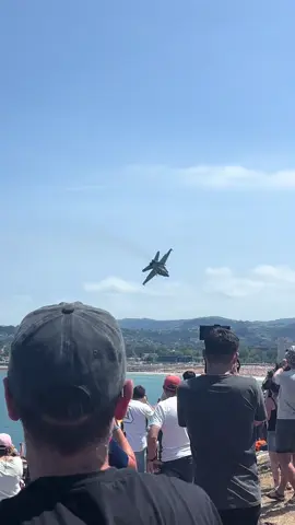 Edit del F-18 en el airshow de Gijón #f18 #f18hornet #edit #gijonairshow #airshow #ejercitodelaire #aviation #españa #españa🇪🇸 #asturias #ejercitoespañol #viral #eeuu 