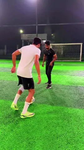 Awesome skill tutorial 😱 #football #footballskills #Soccer #creation #foryoupage❤️❤️ #growmyaccount #viralvideos #1millionaudition 