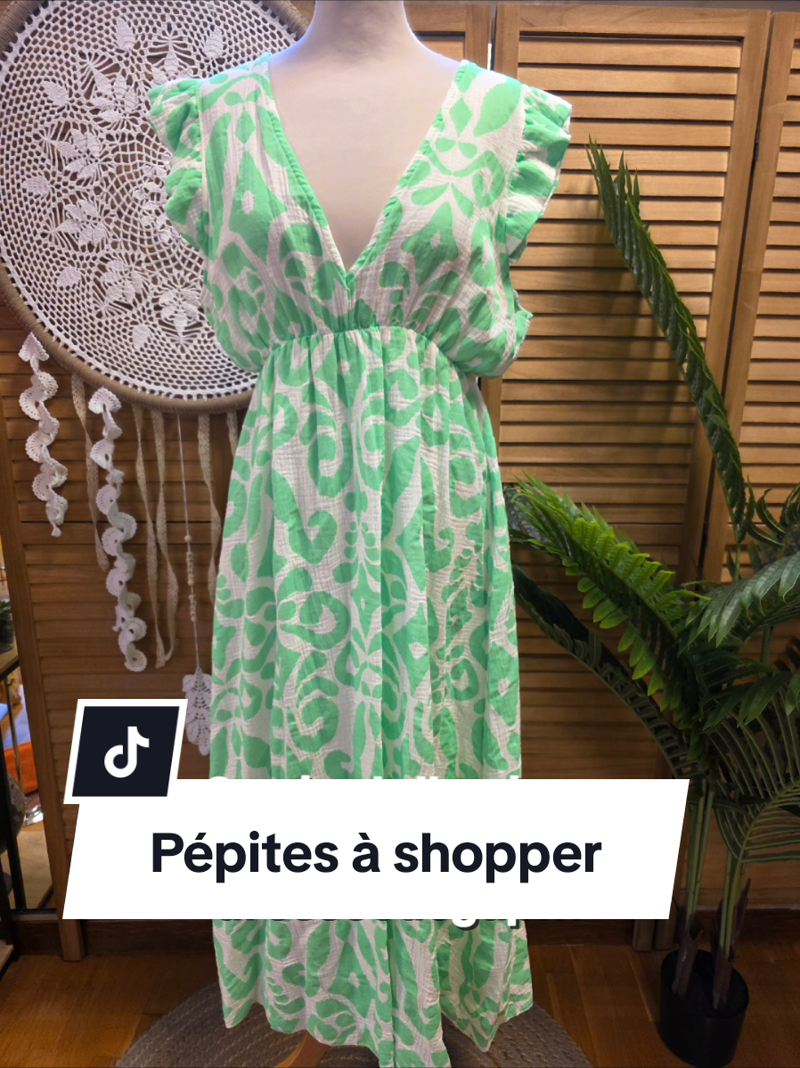 Ces nouveautés viennent d'être ajoutées sur notre boutique en ligne (lien en bio) #shopping #dresscodegap #robes #boutiqueshopping 