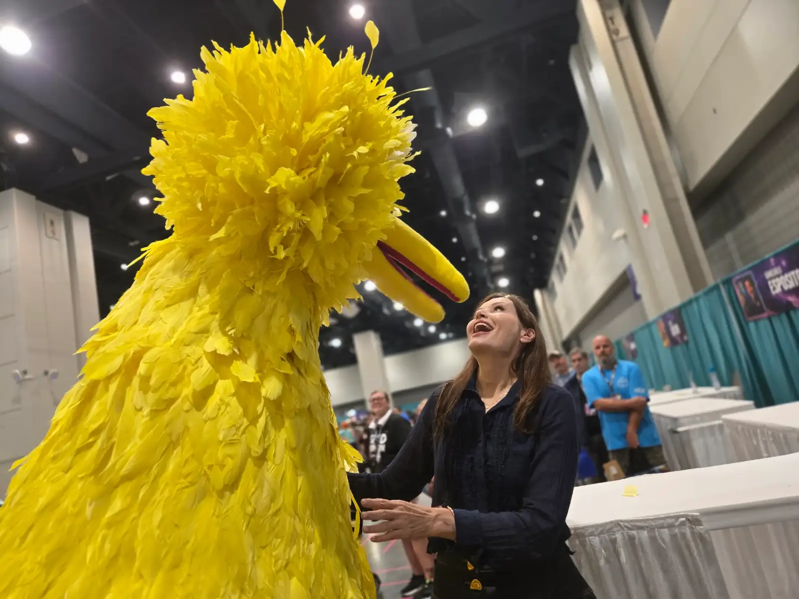 My Big bird cosplay  got lots of love this weekend at @GalaxyCon , I enjoy getting to see everyone's reactions, I dont think people realize how tall bigbird actually is on sesame street so it caught alot of people off guard🤣 @Brandon Rogers  @Sesame Street  @PBS  @Bob West  #brandonrogers #pbs #sesamestreet #bigbird #fyp #fyppppppppppppppppppppppp #elmo #cosplay #galaxyconraleigh #galaxycon #raleighnc #childhoodmemories 