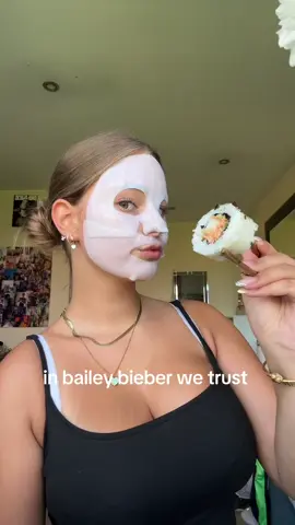 when my mouth goes from 🎀✨☁️💗 to 😈🖤😜😮                                         #fyp #haileybieber #sushi #SelfCare #selfcaretips @Biodance 