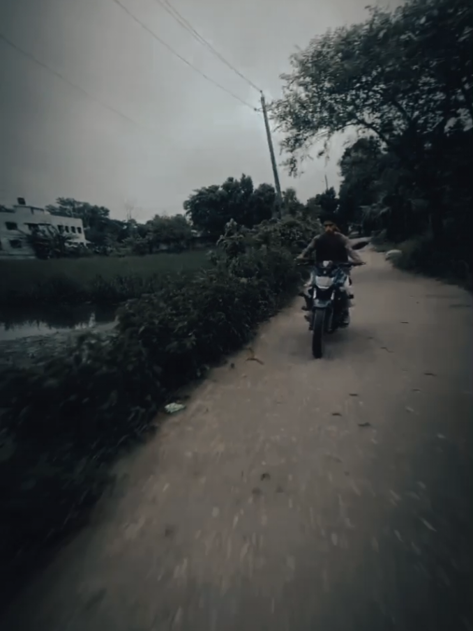 Local rider ..!  #viralvideo #tiktokviral 