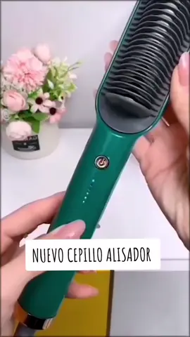 Llegó el Cepillo Alisador de Cabello 🤩  - Combina plancha alisadora y peine para alisar, rizar o peinar. - Adopta tecnología de calentamiento PTC con ajustes de calor para diferentes tipos de cabellos. - Control inteligente de temperatura con seguridad anti quemaduras. Pago contra entrega 💰 Envío gratis a todo el país 📦🚚 #americastorepy #cepilloalisador #cepillo #paraguay🇵🇾 