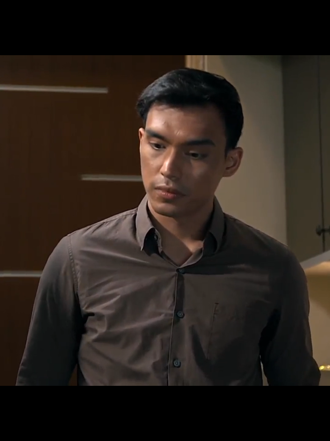 Hilang Dalam Rindu episod 7. Susah hati dah Eijaz ni, risau kalau Aira dah ingat ingatan dia, dia akan cari lelaki lain.. #hilangdalamrindu #jazmyjuma #traciesinidol 