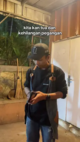 Di tanggal tua gini memang senyuman Soekarno-Hatta yang paling memberikan kekuatan🥰 #fyp #atanapicoffeecamp #bandung #fypシ゚ #barasuara #sore 