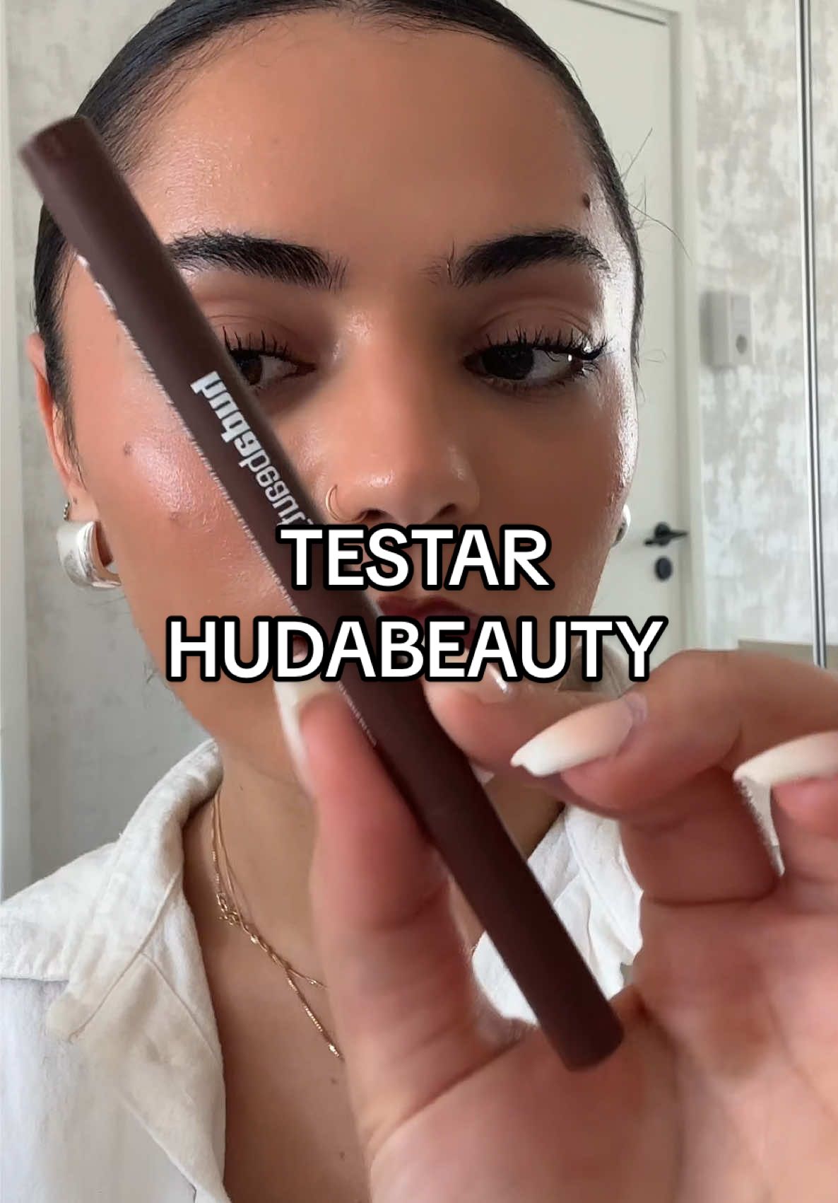 Har ni hunnit testa dessa lipstain? @Huda Beauty @Sephora Scandinavia @Huda  #lipstain #huda #hudabeauty #smink #test 
