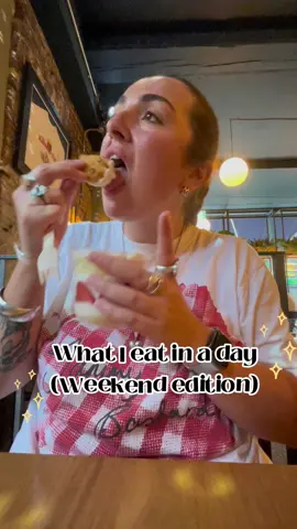 Me 🤝🏼 trying out new food spots  #leedsfoodie #leeds #kirkgatemarket #FoodTok #foodvlog #foodreview #fyp 