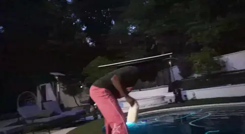Nxive do the spicy challenge on stream 