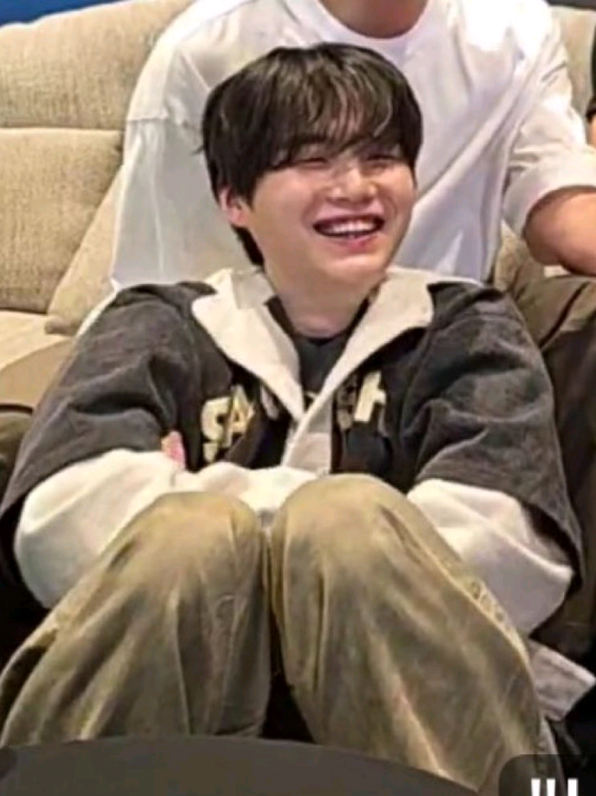 da não 🤨✋🏿 ib:@gaby 123  #bts #army #fyp #yoongimarryme #teamotangerino 