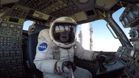 Guatemalteco en la Luna