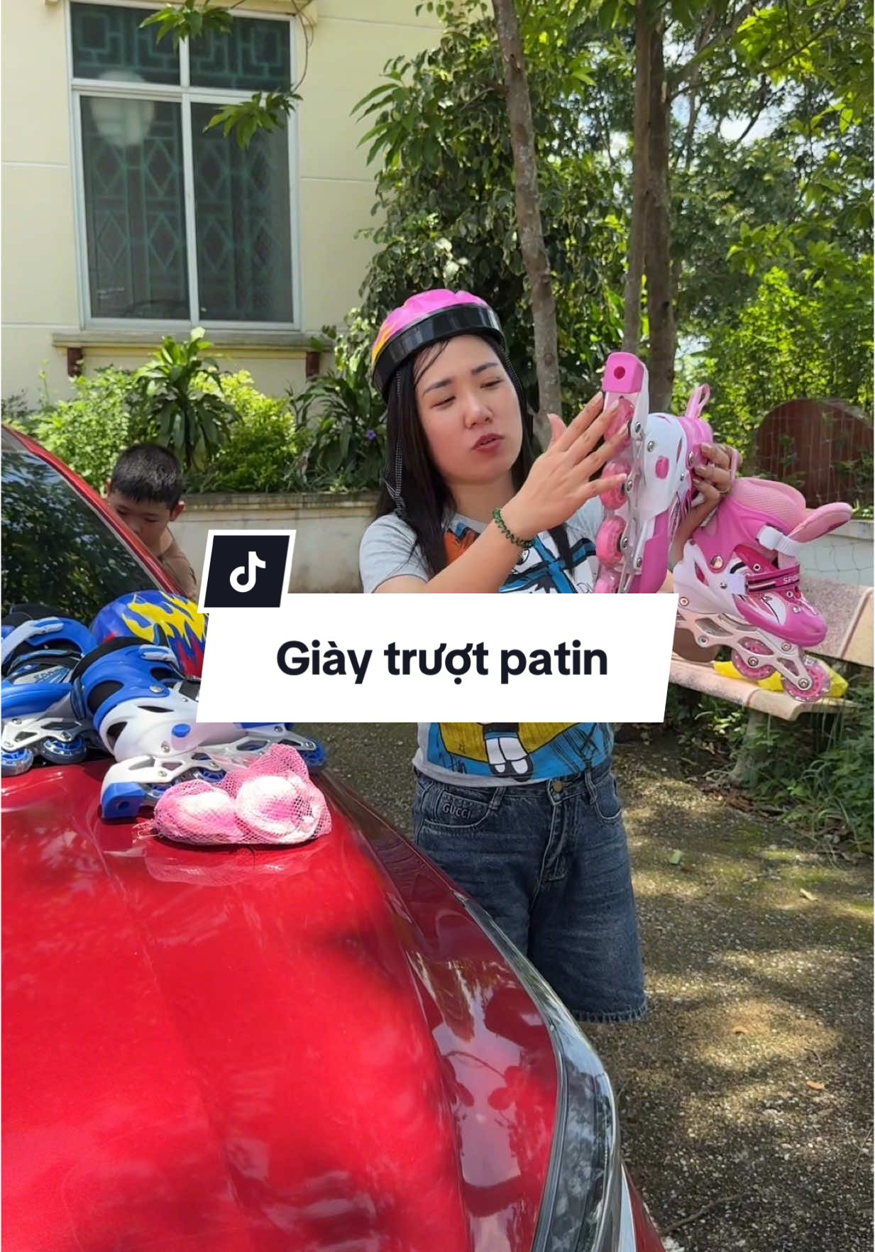 Vừa giúp con tránh xa tivi điện thoại , vừa giúp con rèn luyện thể dục thể thao #giaypatin #giaytruotpatin #giaytruotpatintreem #giaytruotpatinchobe 