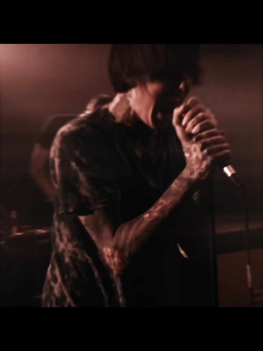 Bring Me The Horizon - Can You Feel My Heart #editing #lyricsedit #lyrics #edit #music #bringmethehorizon #bringmethehorizonedit #canyoufeelmyheart 