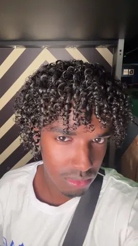 Fresh trim but you can’t even see it 😪😭 #fyp #abzsaziz #curls #freshtrim #curlyhairstyles #3bcurls #somalitiktok 