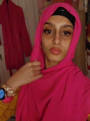 Shirt yellow as hell 😧💛 #hijabi #bengali #hijabitiktok #fypシ #desi 