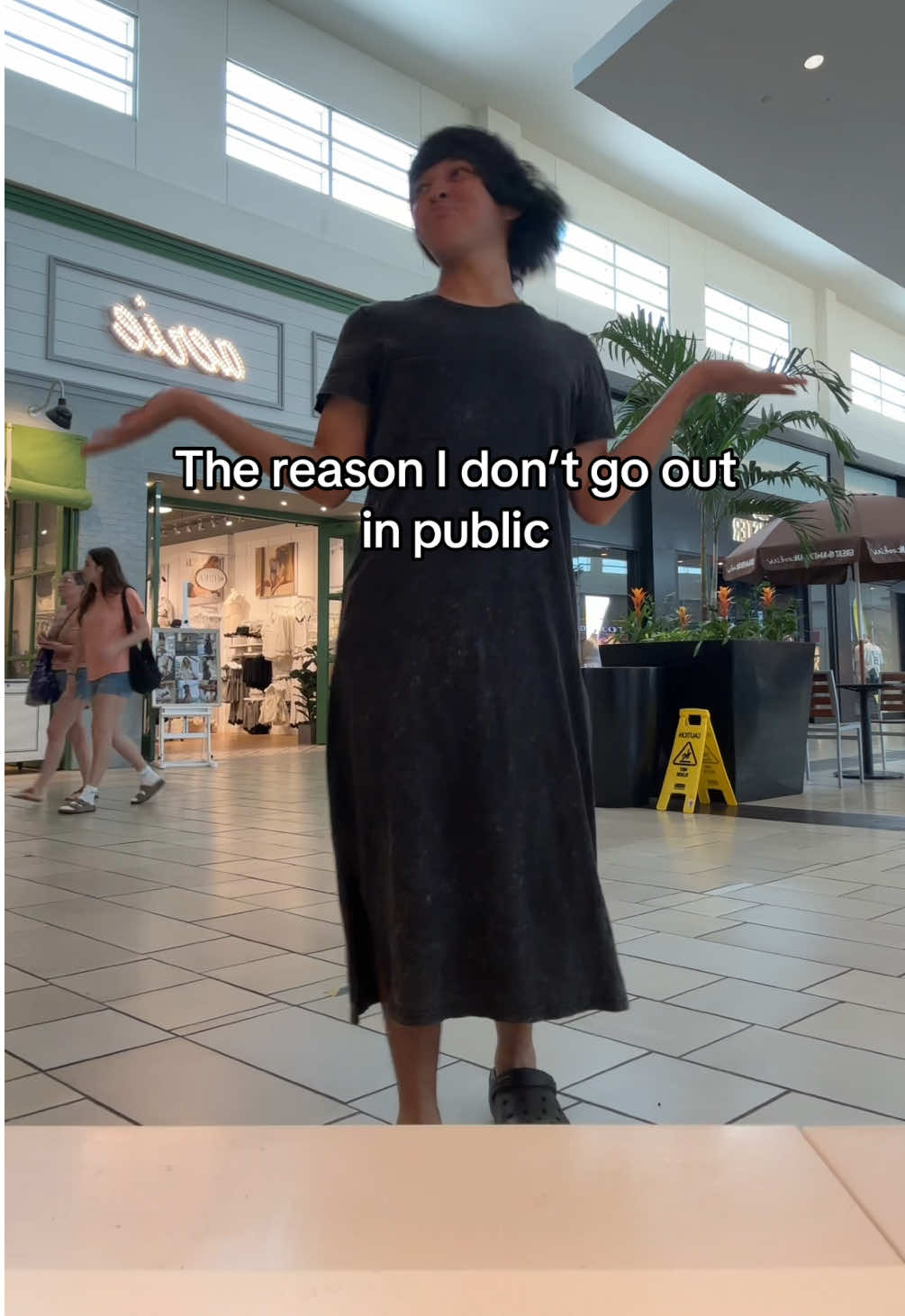I can’t go anywhere without hearing this 🤭 #fyp #foryou #viral #public #daddy 