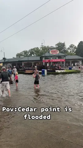 Bad day to ride roller coasters😂😂#fyp #funny #cedarpoint #sanduskyohio #flooded #pouring 