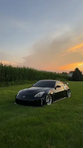 hey there again #fyp #350z #z33 #vq #jdm #carsoftiktok #stance #cars 