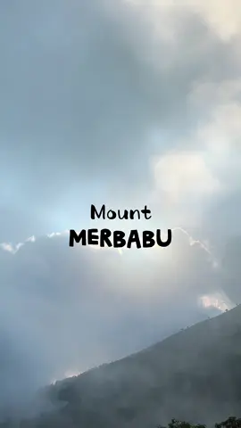 #mountain #merbabu #hikingadventures #indonesia🇮🇩 @manusiagunung @mermountadventure @Mermount 
