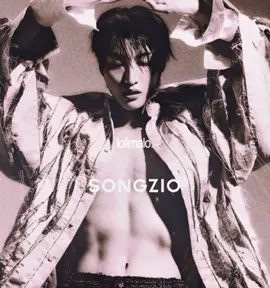 eating the runway. #fyp #fypシ #parkseonghwa #seonghwa #ateez #edit #lofimalo 
