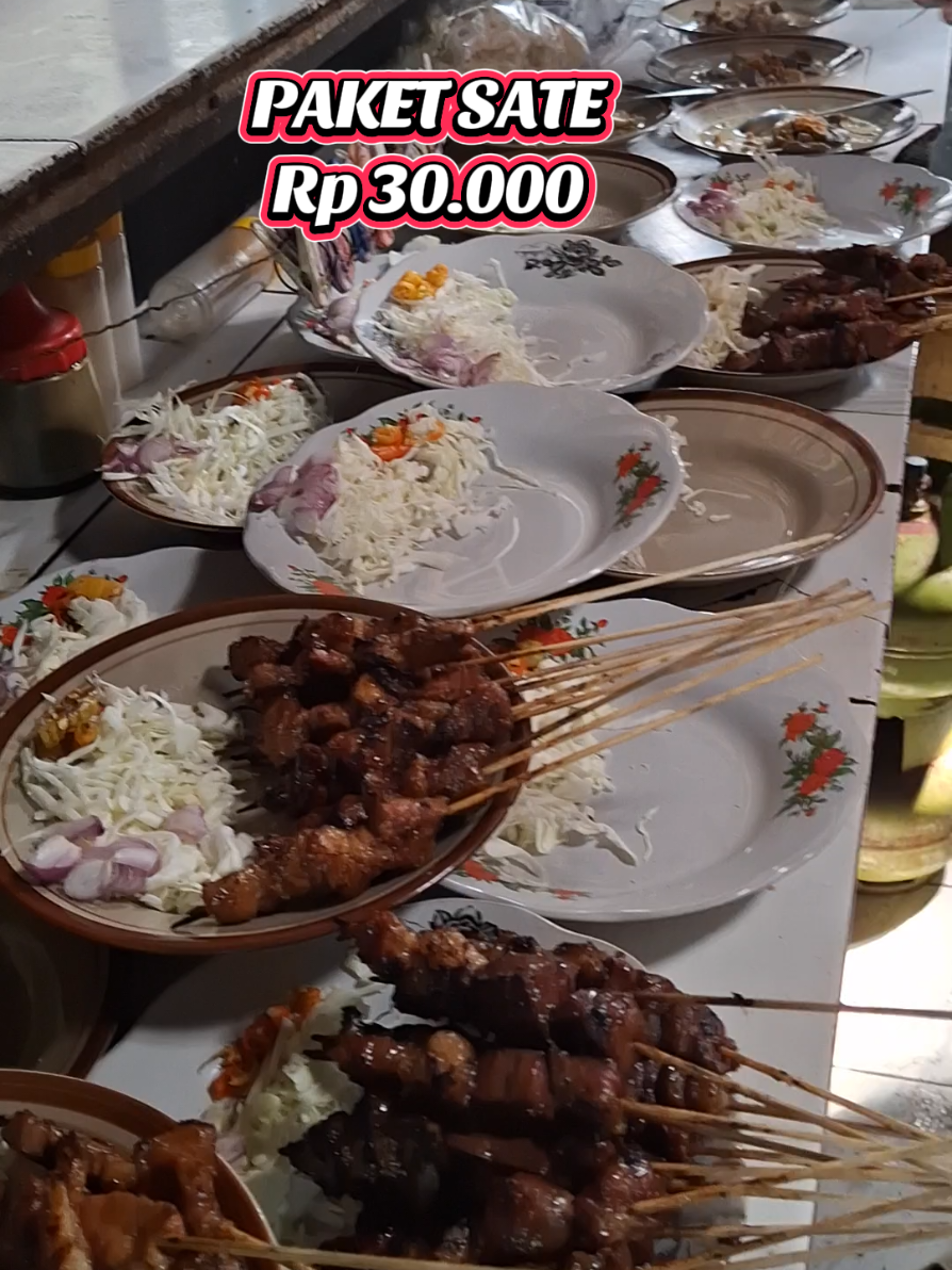 PAKET SATE Rp 30.000 5 TUSUK + ES TEH + NASI  #promomakangajian #satekambingmbahbagong #satekambing #satebuntel #boyolali #kulinerboyolali #wisataboyolali 