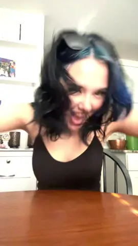 #makemefamous 