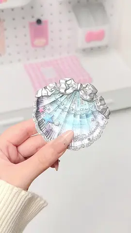 Má Hồng Flower Knows Shell 's Jewel Collection Silk Satin Blush Thiết Kế Tinh Xảo Chất Phấn Mịn Màng Sang Chảnh 5g. #mahong #flowerknows #phanmahong #beauty