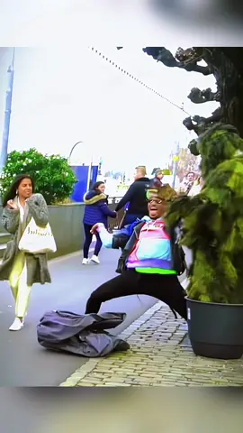 Bushman prank#prank #funnyvideos #bushman #funnytiktok #tiktok #foryou #funny #usa 