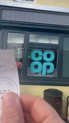 Fancy winning a £25 @coopuk voucher? Of course you do! 🎉 We’ve hidden some very special stickers beneath a limited number of bottles in stores across the country. Find one and you’ll win a £25 voucher to spend in store from us! 🙌 To claim your prize, find a winning bottle, buy it, keep hold of your receipt and pop an email over to theteam@sweetfreedom.co.uk with a photo of the sticker on the bottle and your receipt. Good luck! 🤞 #SweetFreedomUK #coopuk #competition #win #giveaway 