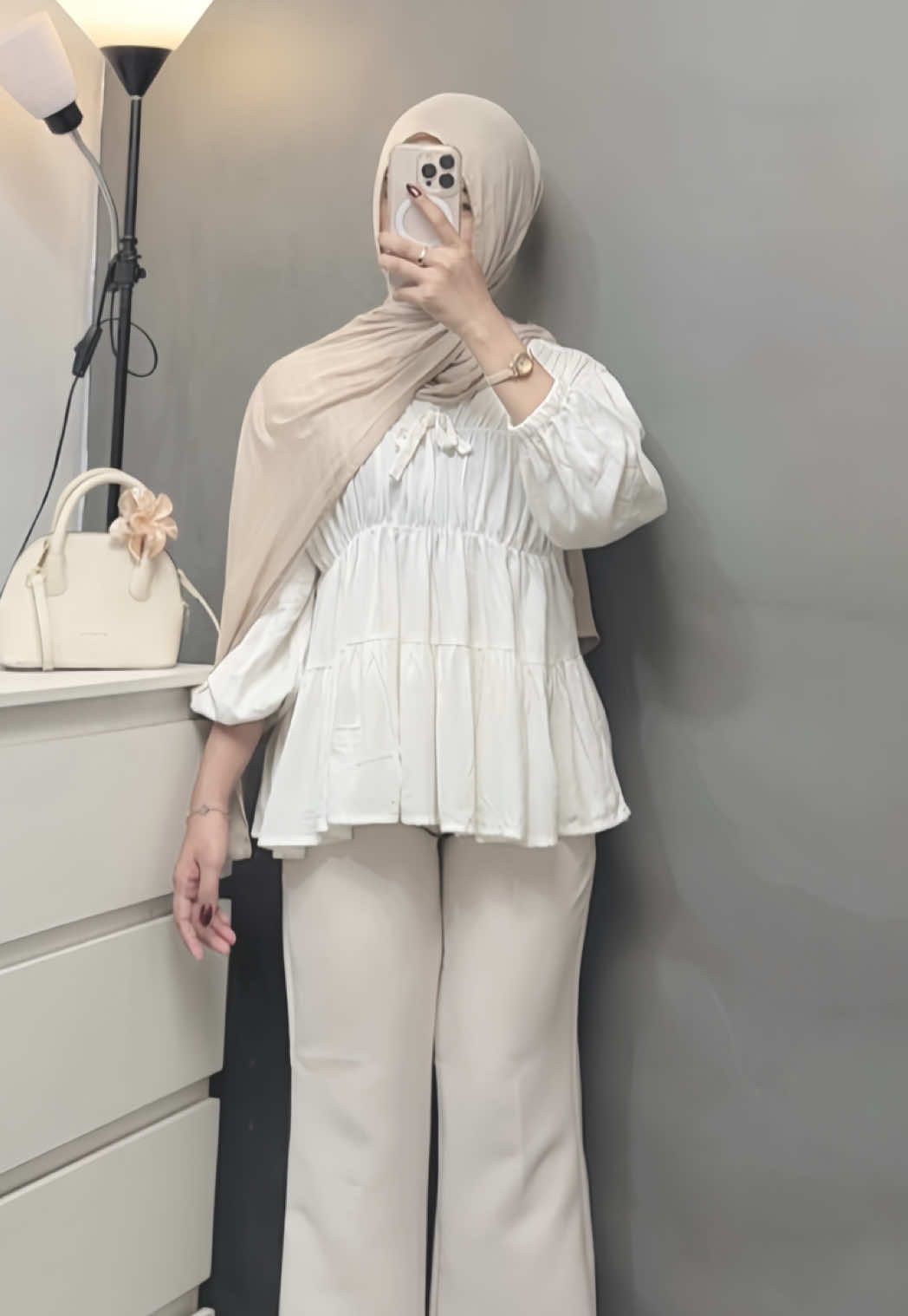 🤍🤍#blouse #blousecantik #atasanwanita #ootdhijabstyle 