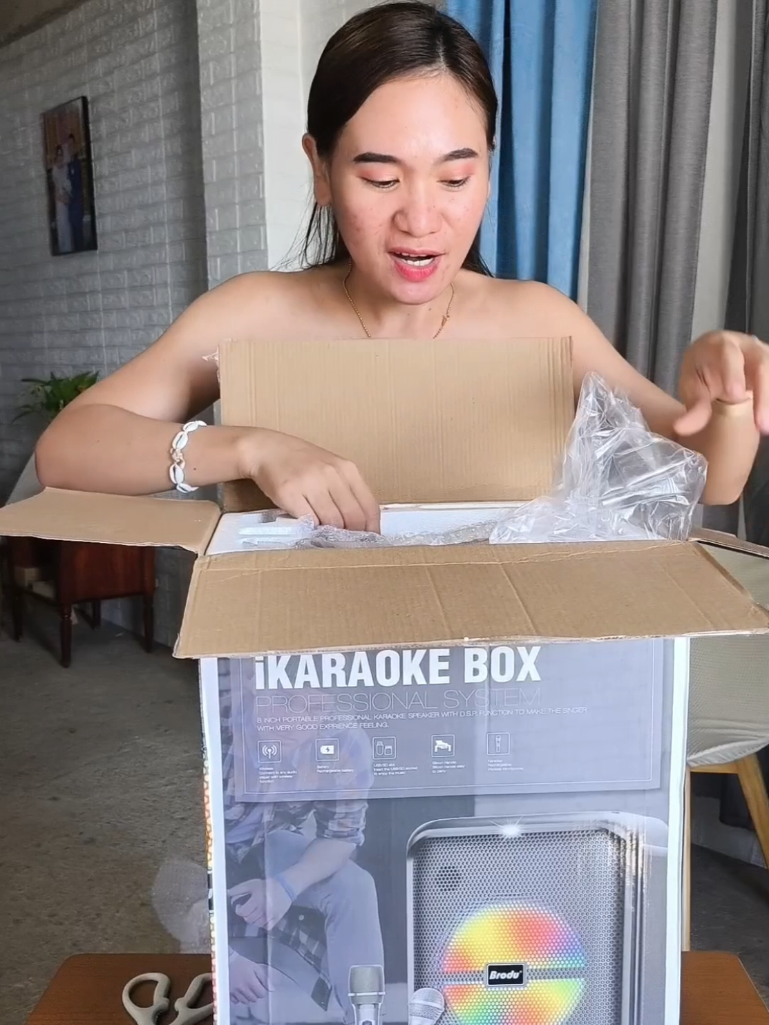Brodu Portable Karaoke Speaker 🎵🎼 