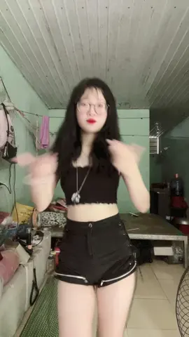 Sao lại trao e cú lừa😌 #xuhuongtiktok #fyp #dance 